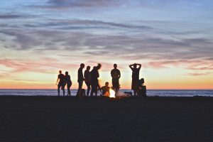 Utdrikningslag - Fest på strand med Volum